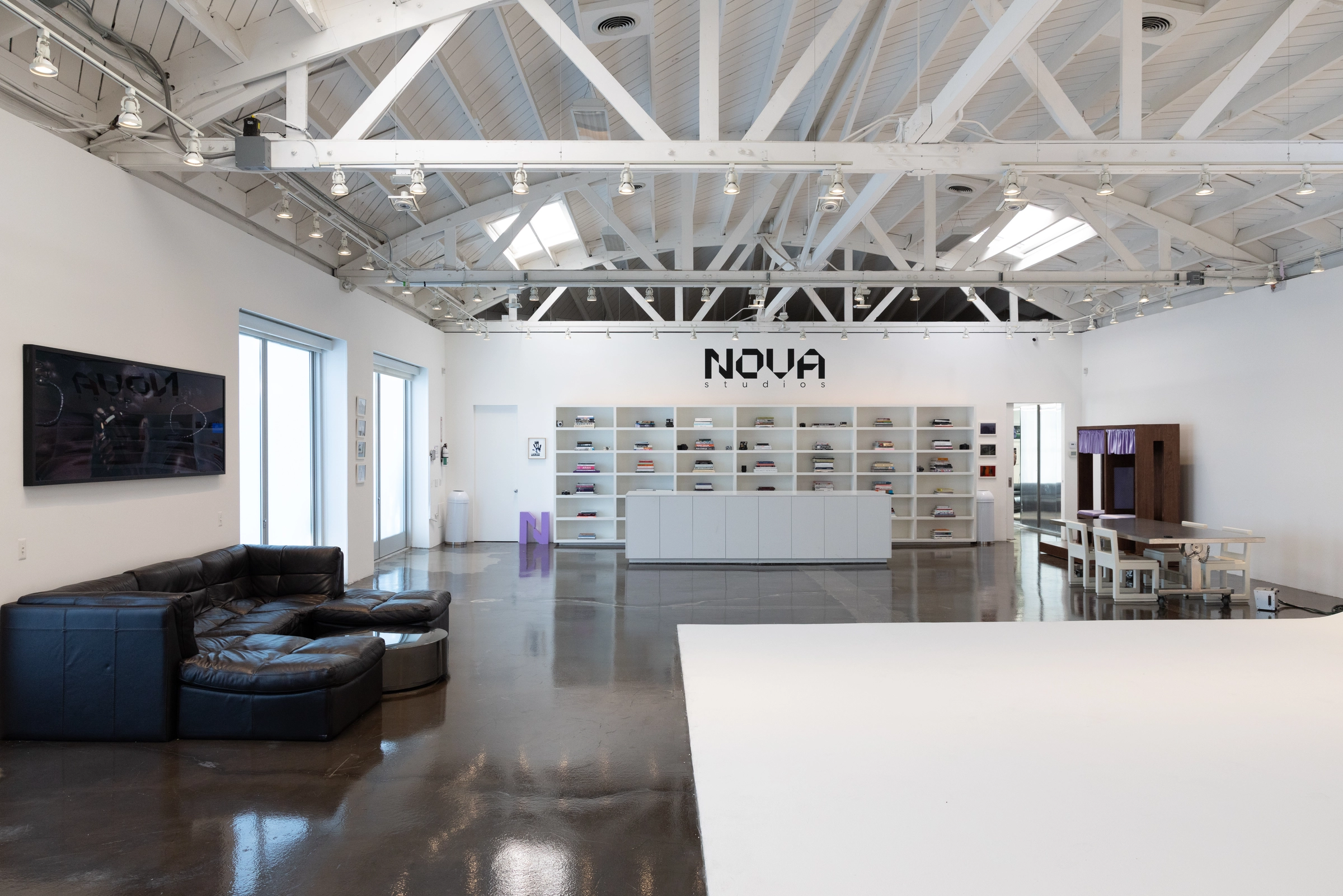 Studio room wide angle